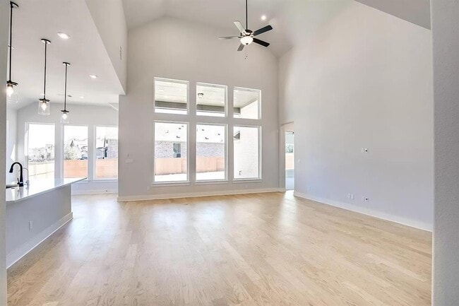 Building Photo - 108 Autumn Oak Wy