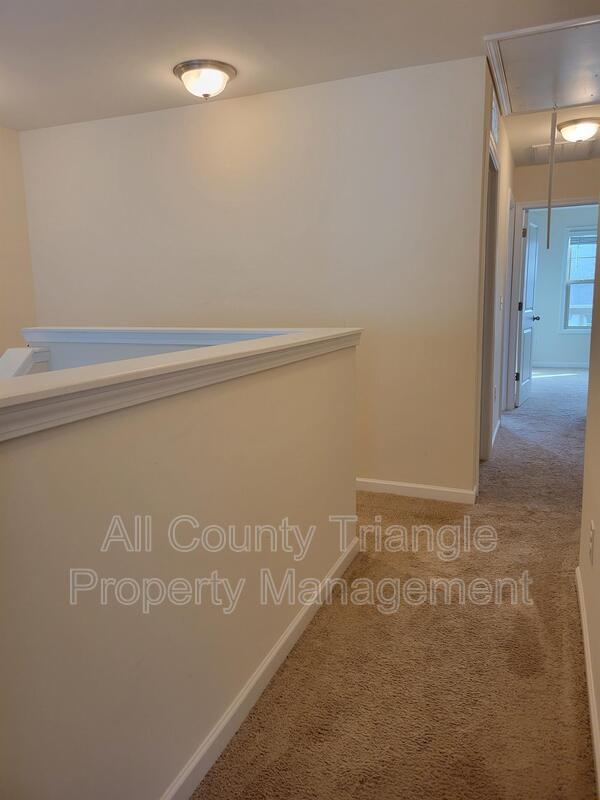 Building Photo - 1112 Apogee Dr