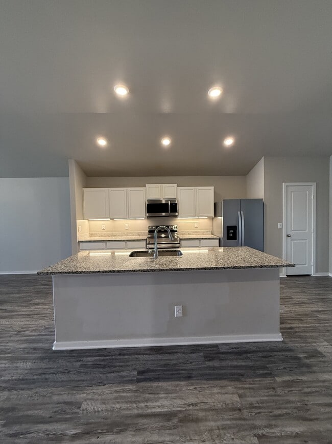 Building Photo - 3105 Urbana Pl