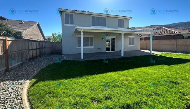 Building Photo - Discover the perfect blend of comfort and ...