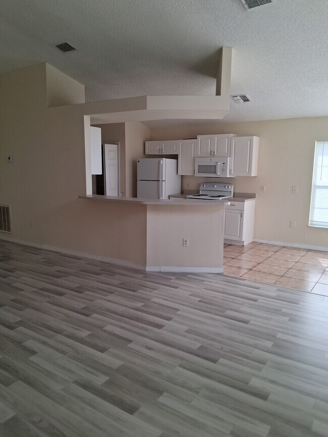 Foto del edificio - 2563 Davenport Cir