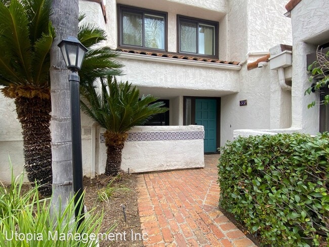 Foto del edificio - 2 br, 2 bath House - 1935 Sunset Dr. UNIT 52