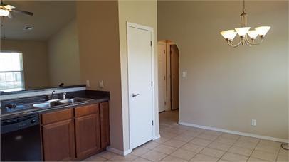 Building Photo - Just Listed! Claremore Cutie 3-Bed, 2-Bath...