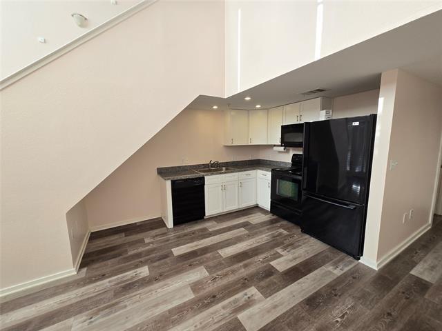 Foto del edificio - 5111 Manett St