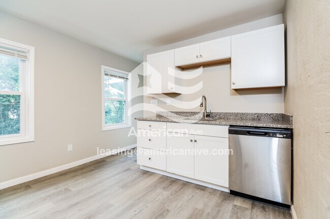 Foto del edificio - 235 Burton Ave