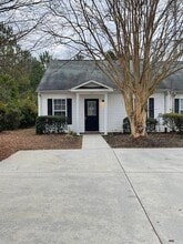 Building Photo - 102 Bennington Ln