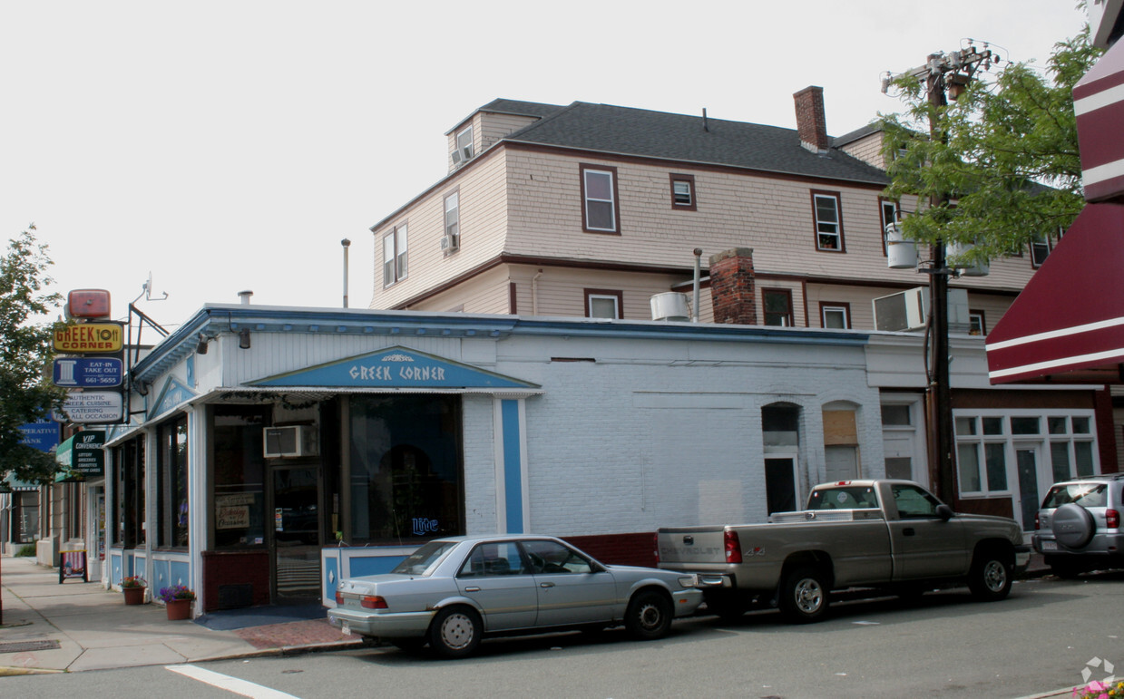 Primary Photo - 2366 Massachusetts Ave