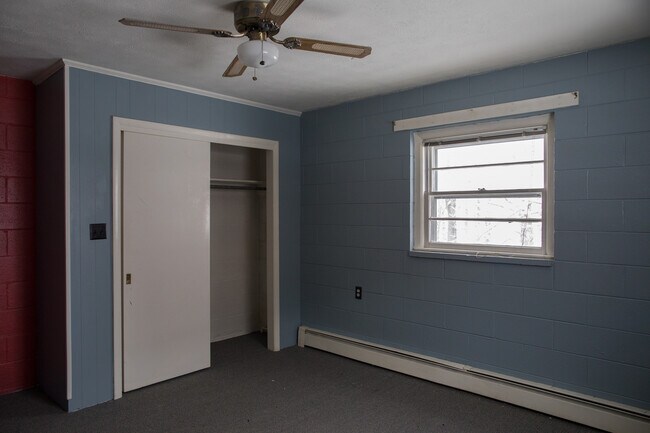 Dormitorio 2 - 1399 North Carolina Hwy 105 Bypass