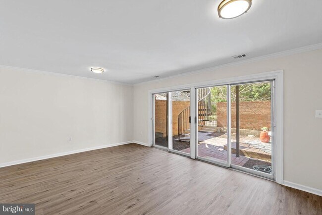 Foto del edificio - 815 6th St SW