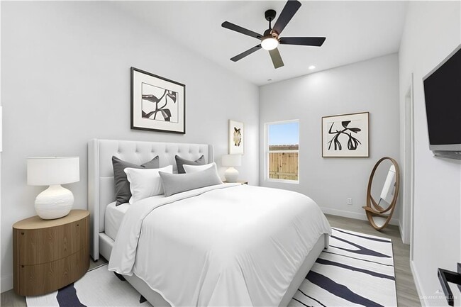 Building Photo - 12 Notre Dame Ave