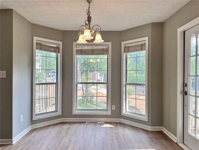 Building Photo - 2475 Fosters Mill Ct