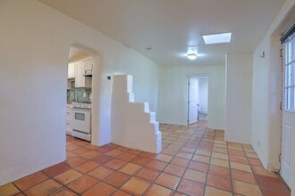 Building Photo - 1624 Paseo De Peralta