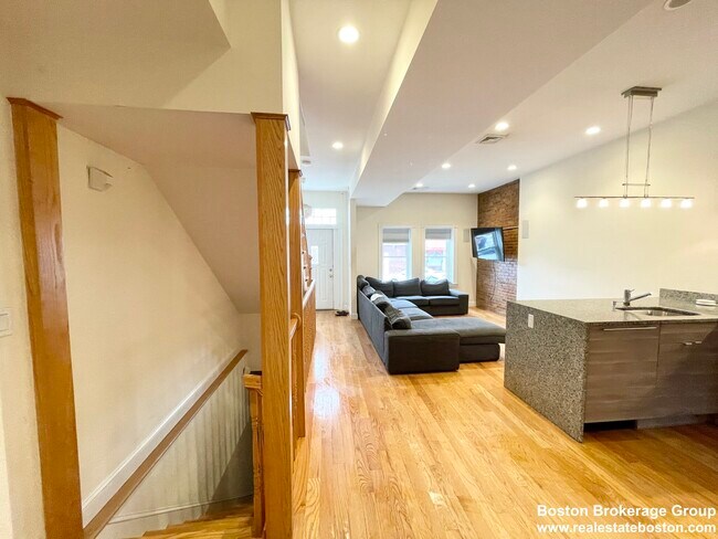 Photo - 98 L St Apartment