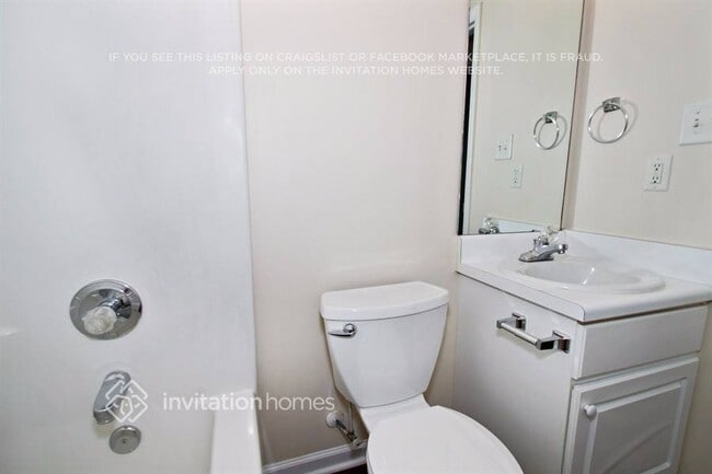 Building Photo - 1204 Moore's Creek Dr