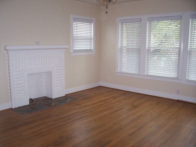 Foto del edificio - 5005 Chambers St