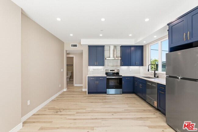 Foto del edificio - 227 N Burlington Ave