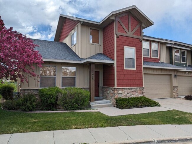 Foto del edificio - Spacious Partislly or Fully Furnished Jordanelle Townhome