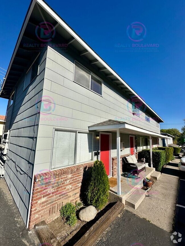 Building Photo - 1658 Idlewild Dr