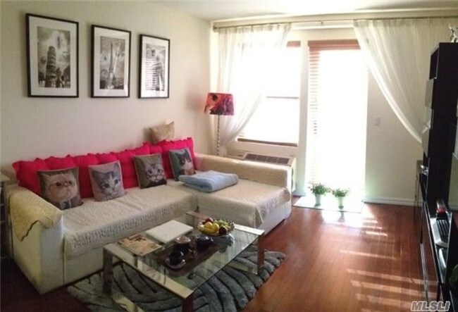 Foto del edificio - 4040 75th St