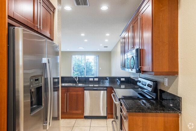 Interior Photo - Summer Lake Homes