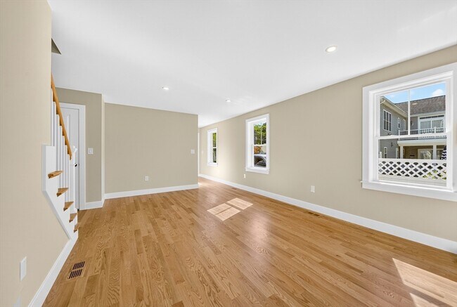 Building Photo - 59 Bellflower Rd