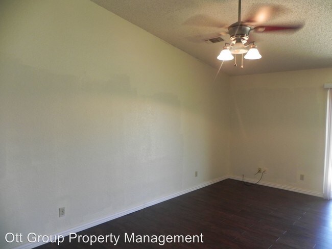 Foto del edificio - 3 br, 2 bath House - 2014 Dusk Dr