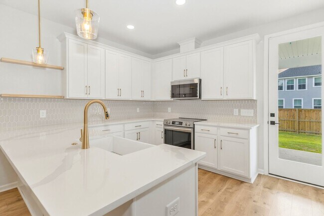 Foto del edificio - 8826 Credence Dr