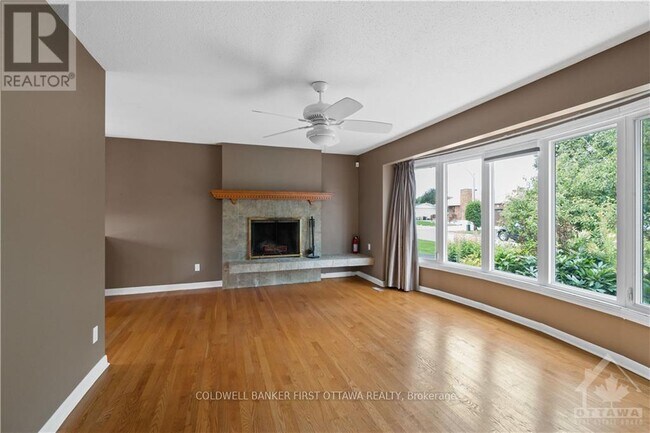 Photo du bâtiment - 12 Oakwood Ave