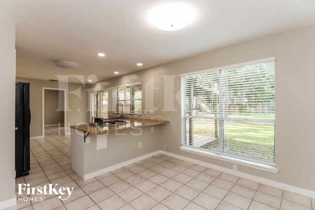 Building Photo - 7935 Shangrila Ln