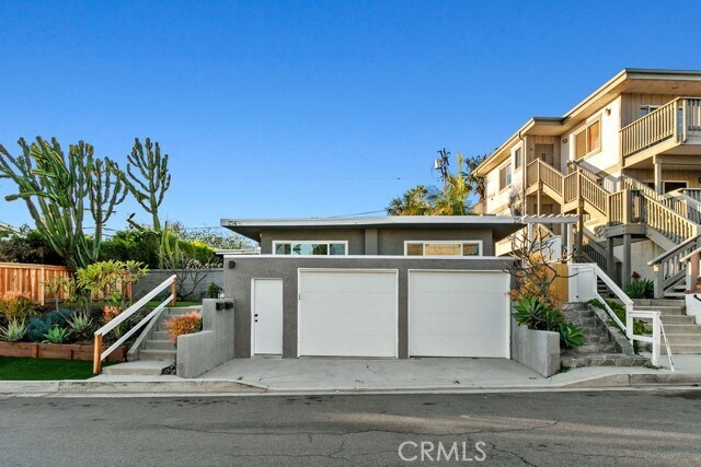 Building Photo - 256 Avenida Madrid