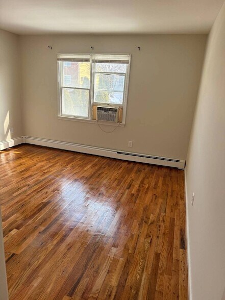 Foto del edificio - 43 Dunston Ave