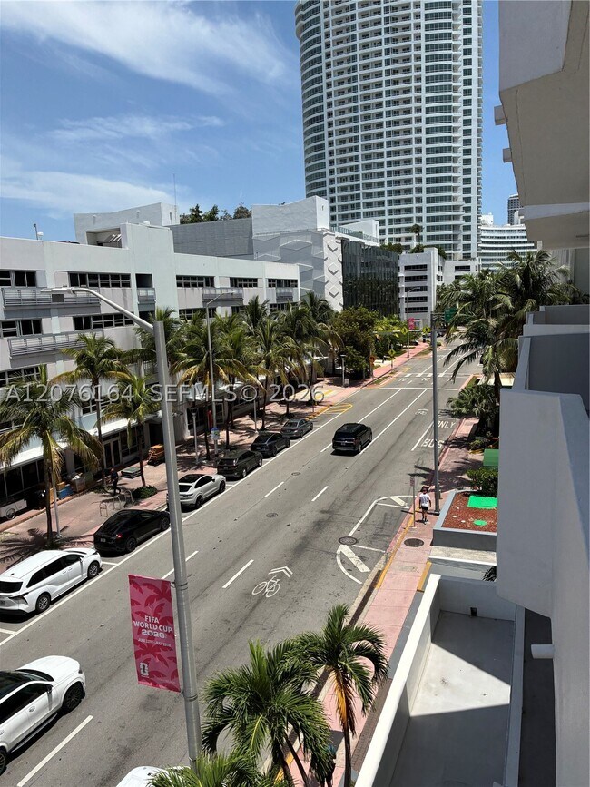 Foto del edificio - 4301 Collins Ave