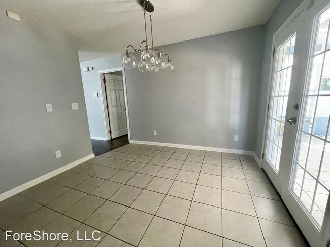 Building Photo - 4 br, 3.5 bath House - 470 Live Oak Walk