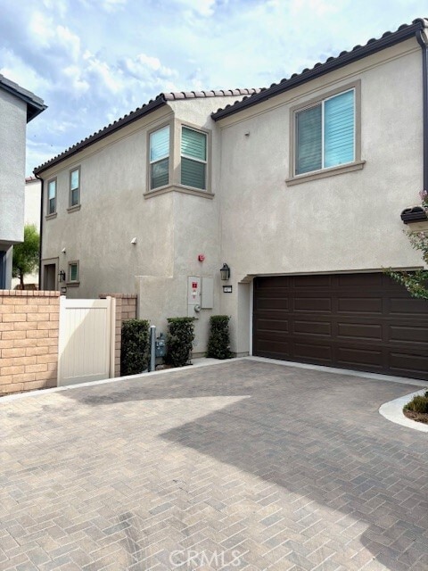 Building Photo - 16173 Paddock Ave