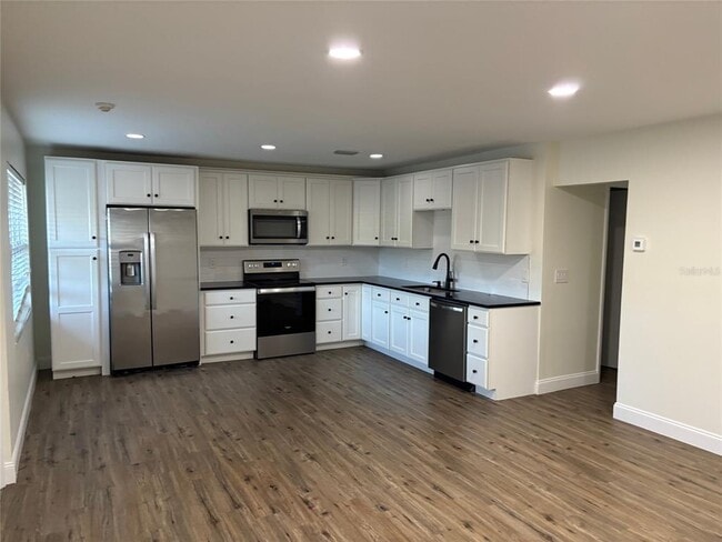 Building Photo - 4800 Rilma Ave