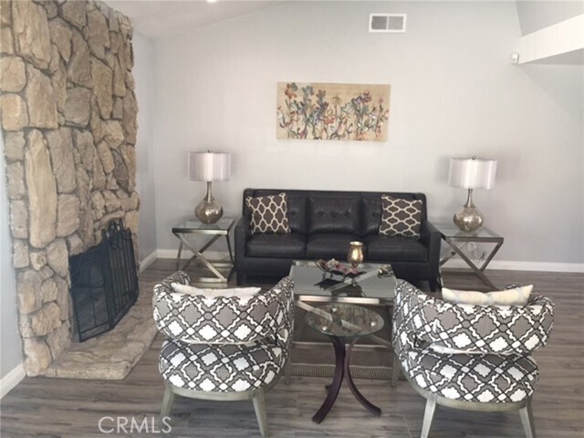 Foto del edificio - 22746 White Fir Ln