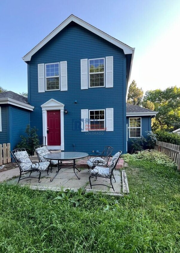 Primary Photo - 1345 Village Park Ct