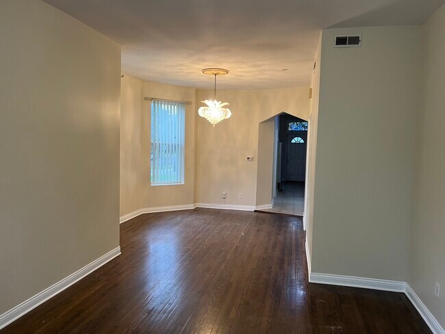 Foto del edificio - 1254 S Kildare Ave