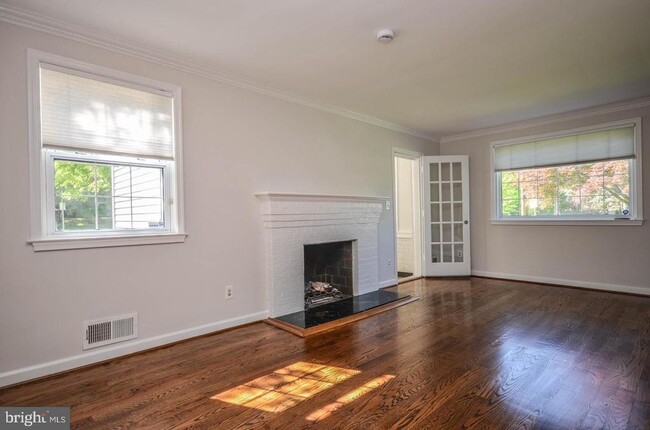 Building Photo - 2315 Plyers Mill Rd