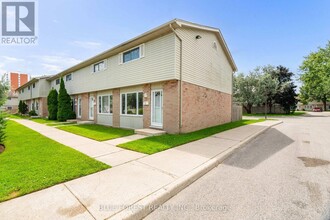 Building Photo - 1095 Jalna Blvd