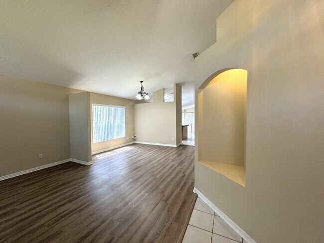 Foto del edificio - 4952 Hook Hollow Cir