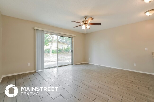 Building Photo - 908 E Normandy Blvd