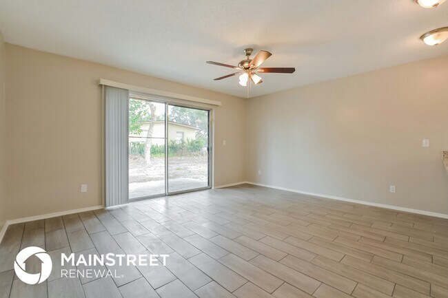 Foto del edificio - 908 E Normandy Blvd