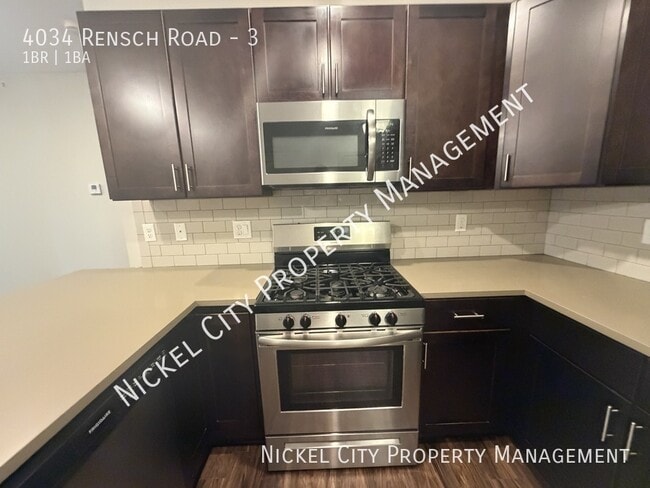Foto del edificio - 4034 Rensch Rd