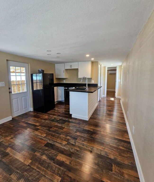 Foto del edificio - 2581 Oleander St