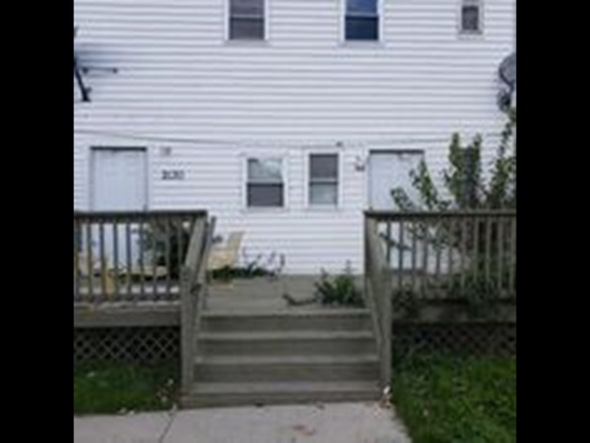 Building Photo - 2130 Belmont St