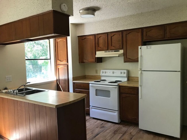 Building Photo - 501 Whitetail Unit B