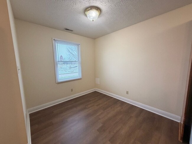 Foto del edificio - 3401 Legacy Run