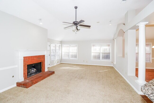 Foto del edificio - 1562 Appling Wood Cove N