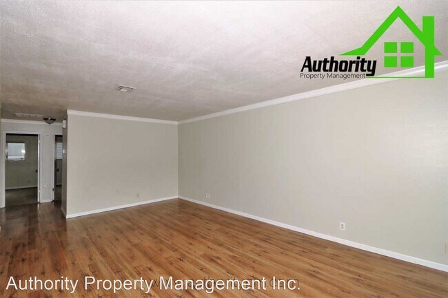Foto del edificio - 3 br, 1 bath House - 4075 Main Street